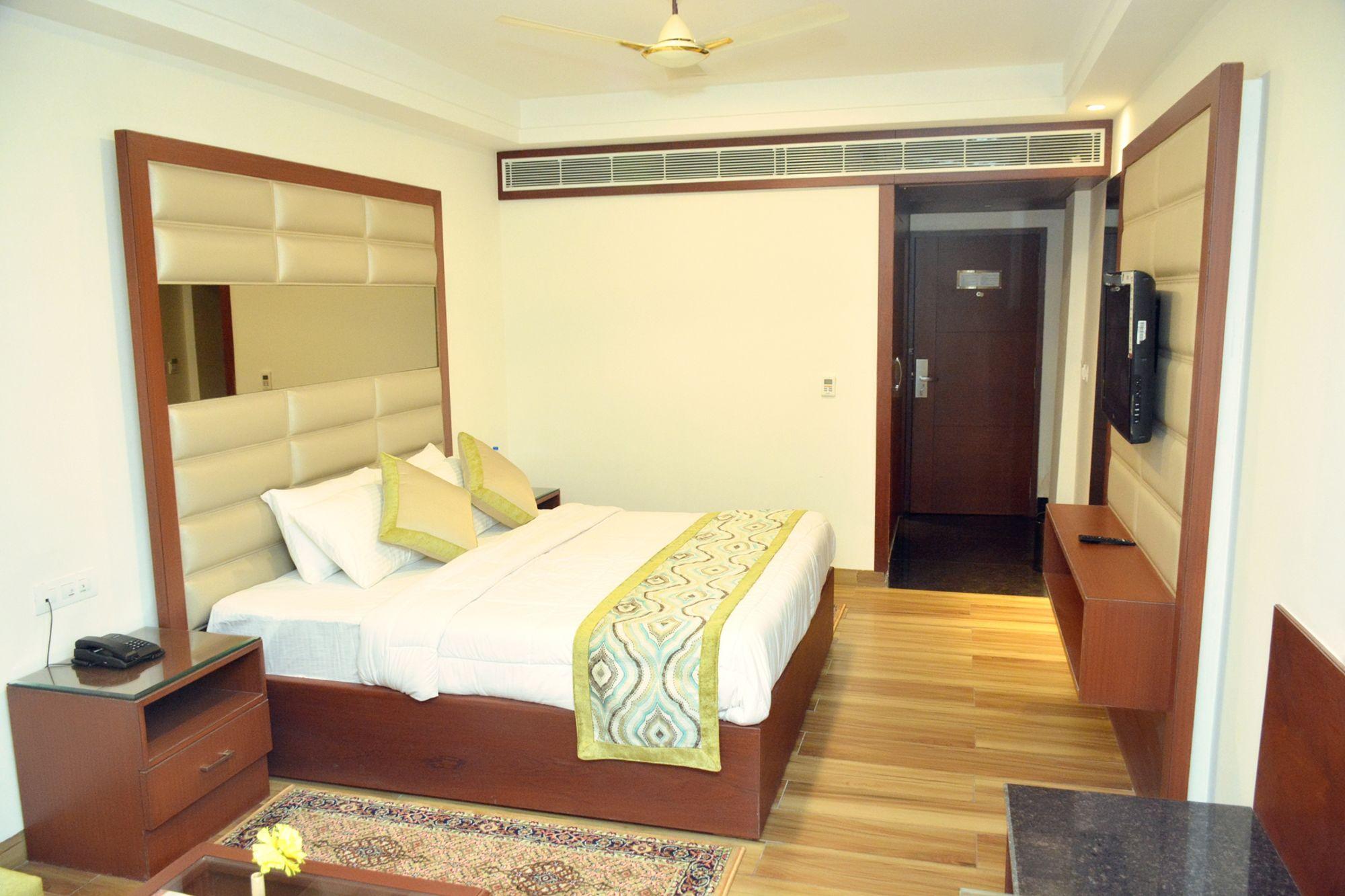 Hotel Ambica Katra Katra  Zewnętrze zdjęcie