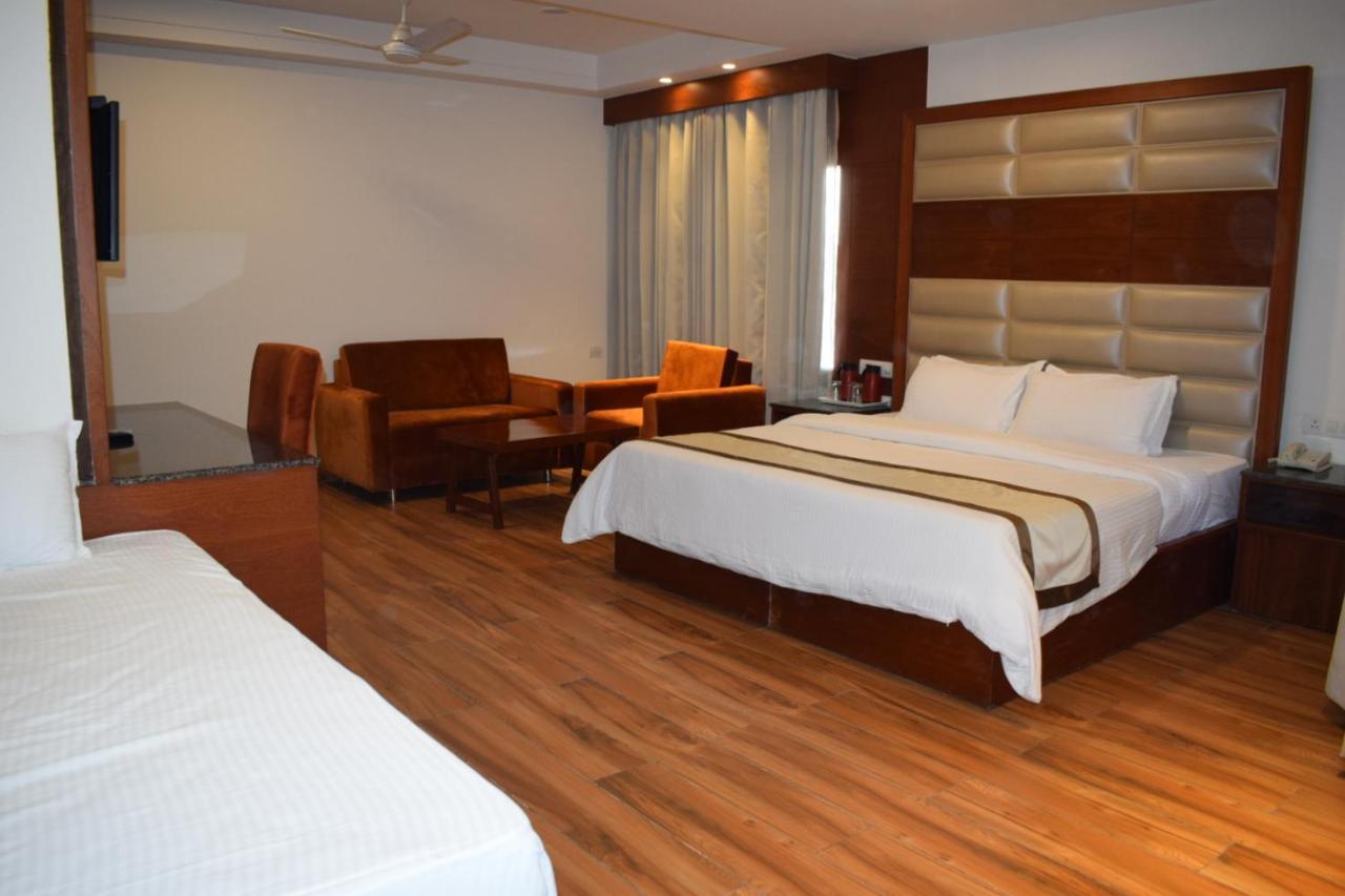 Hotel Ambica Katra Katra  Zewnętrze zdjęcie