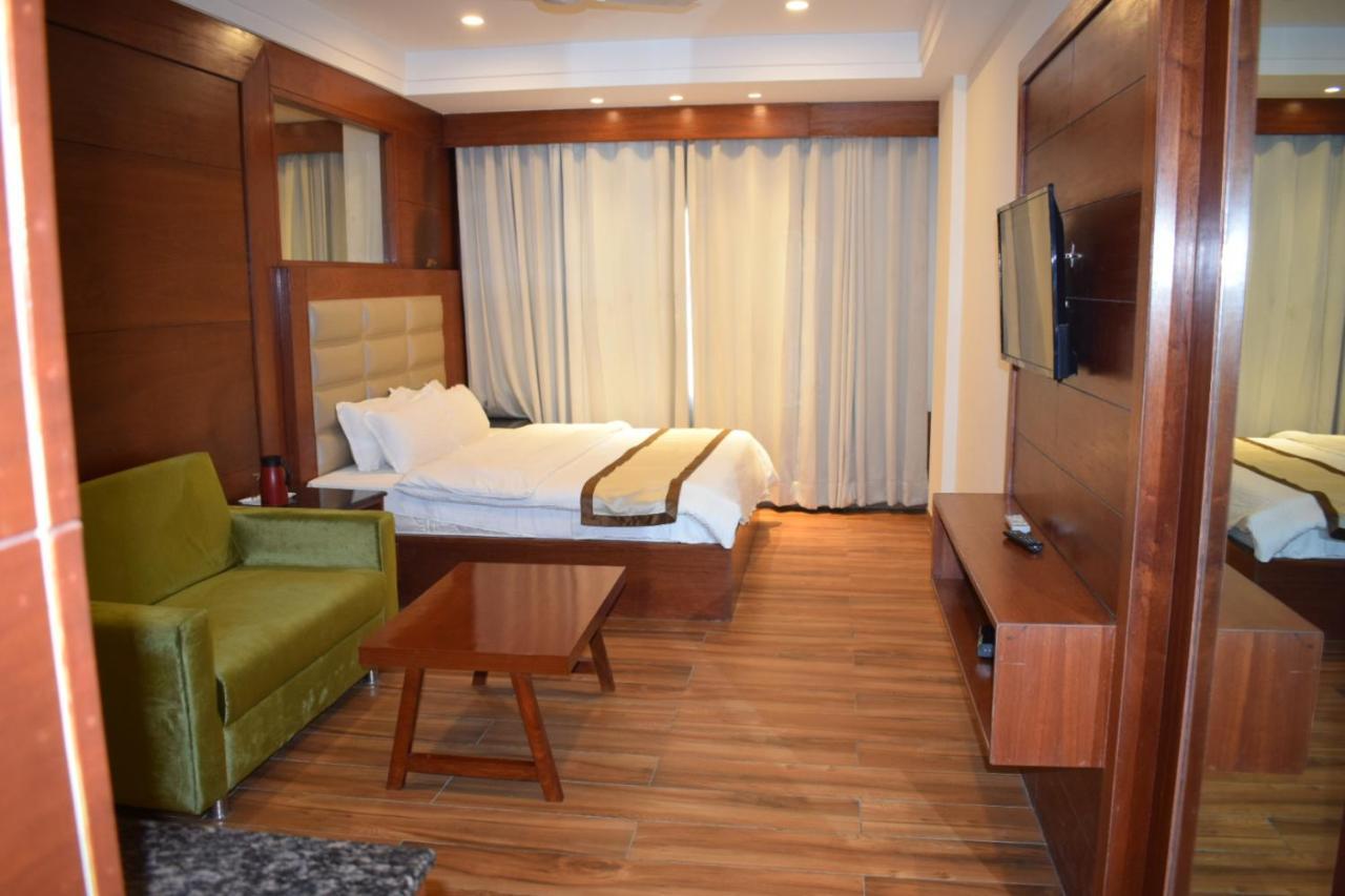 Hotel Ambica Katra Katra  Zewnętrze zdjęcie