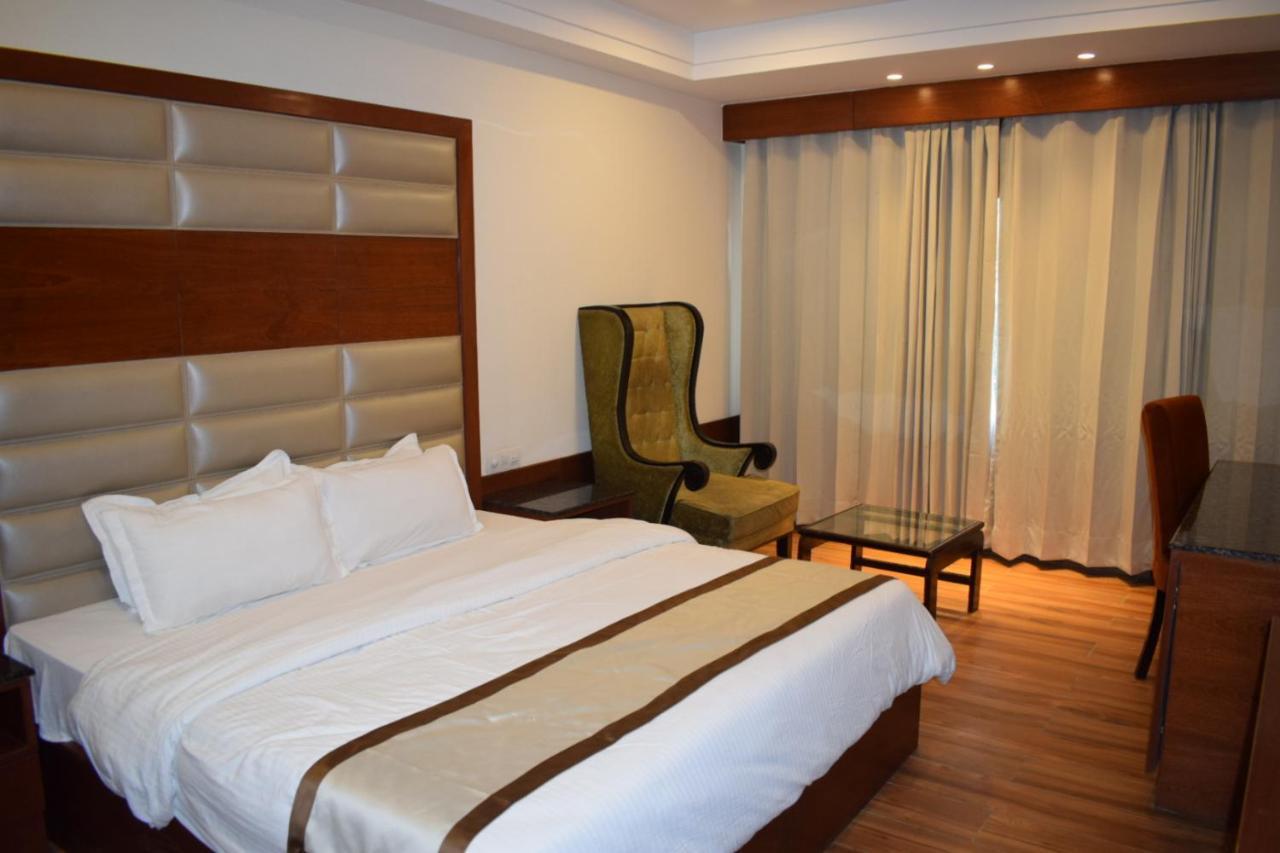 Hotel Ambica Katra Katra  Zewnętrze zdjęcie