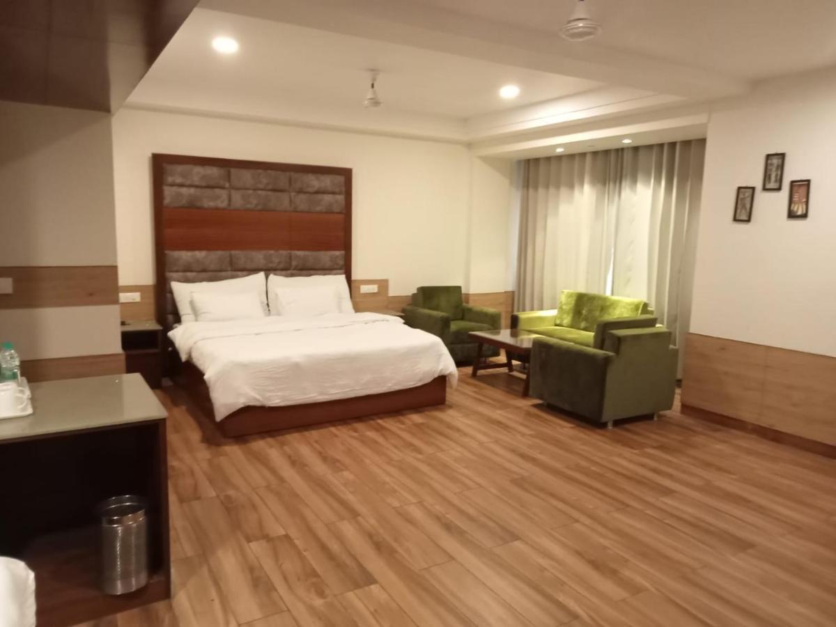 Hotel Ambica Katra Katra  Zewnętrze zdjęcie