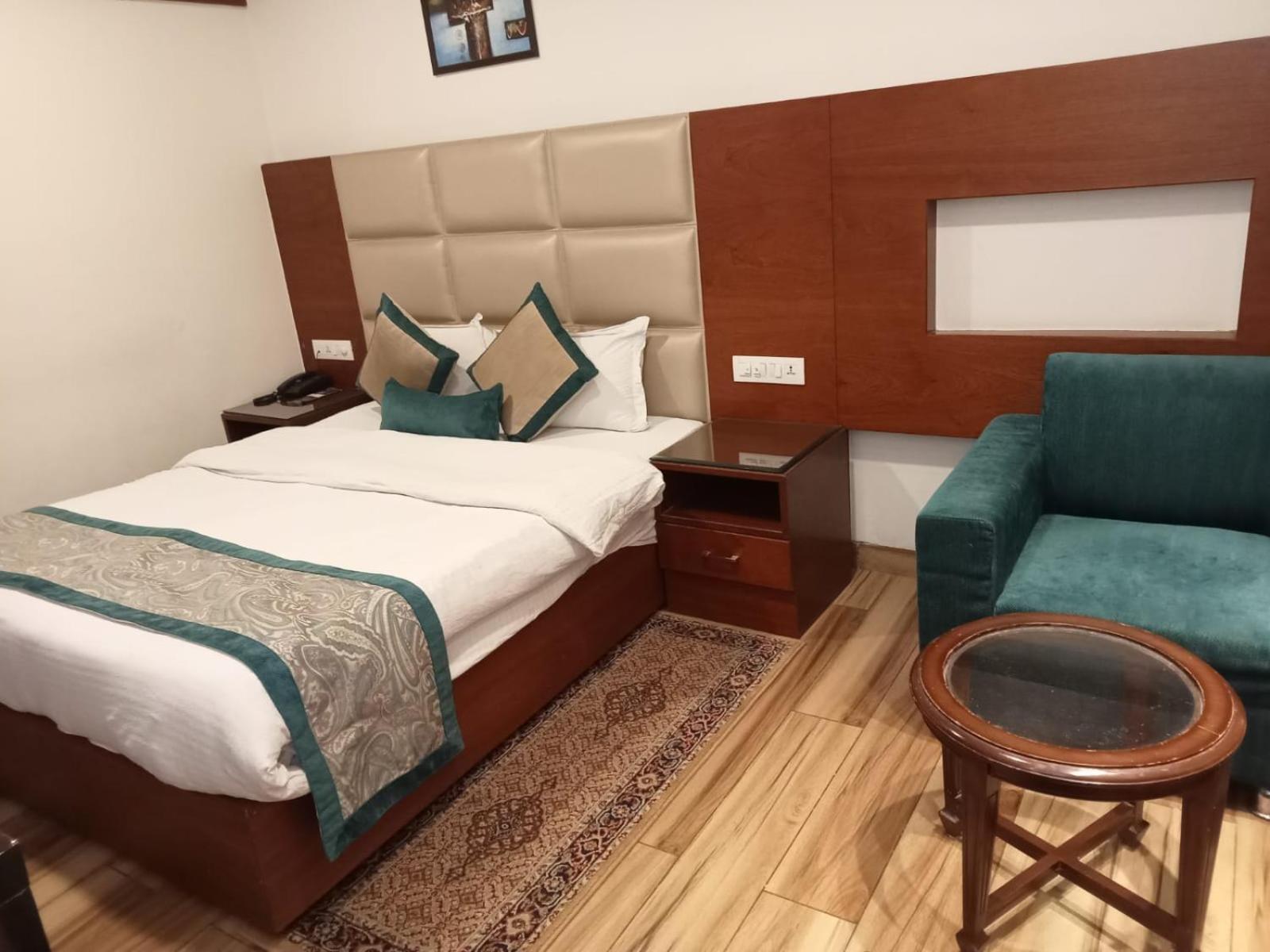 Hotel Ambica Katra Katra  Zewnętrze zdjęcie