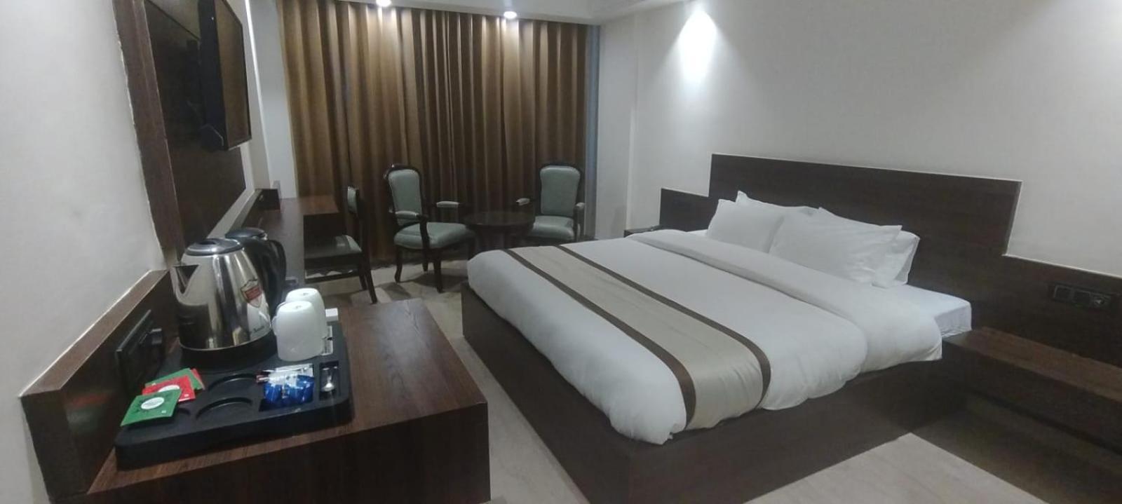 Hotel Ambica Katra Katra  Zewnętrze zdjęcie
