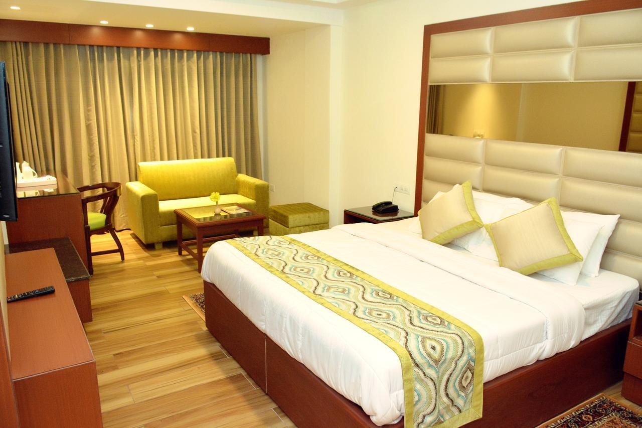 Hotel Ambica Katra Katra  Zewnętrze zdjęcie